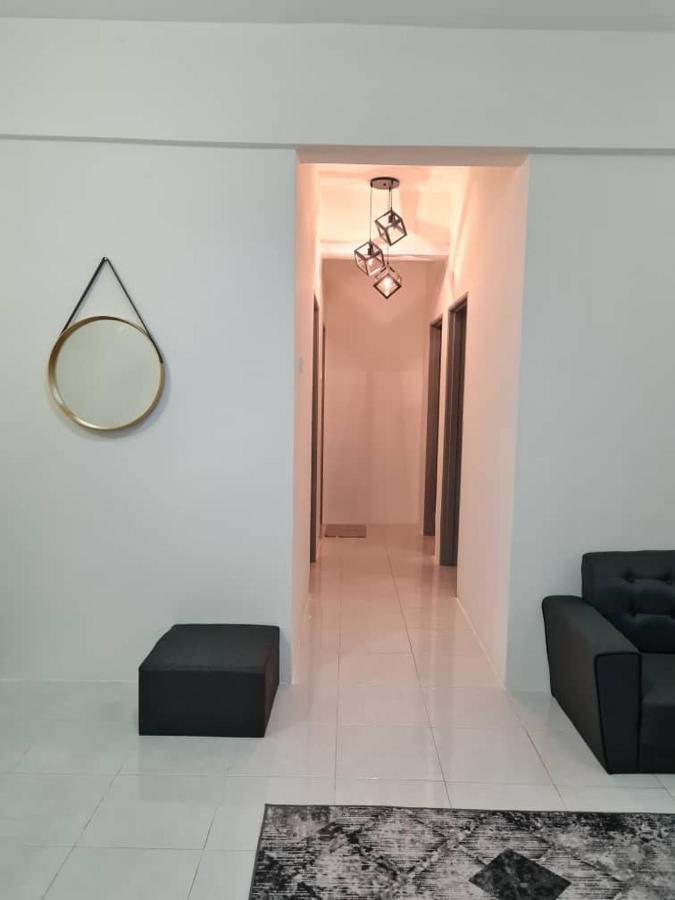 Alfaruqi Homestay Seaview 8 Куантан Экстерьер фото